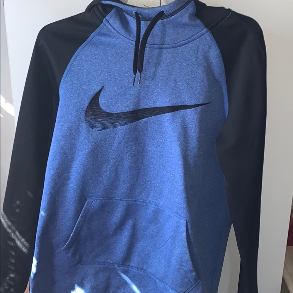 nike hoodie